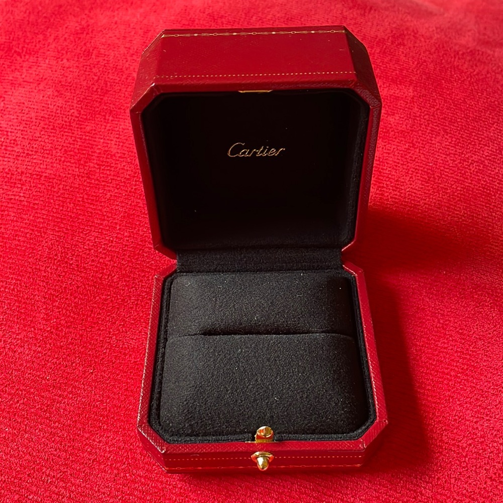 Beautiful CARTIER Ring Box
